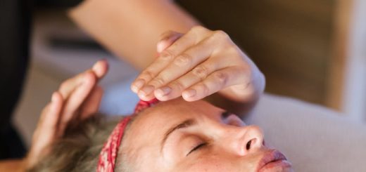 how to master the art of reiki?