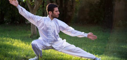 men in tai chi post