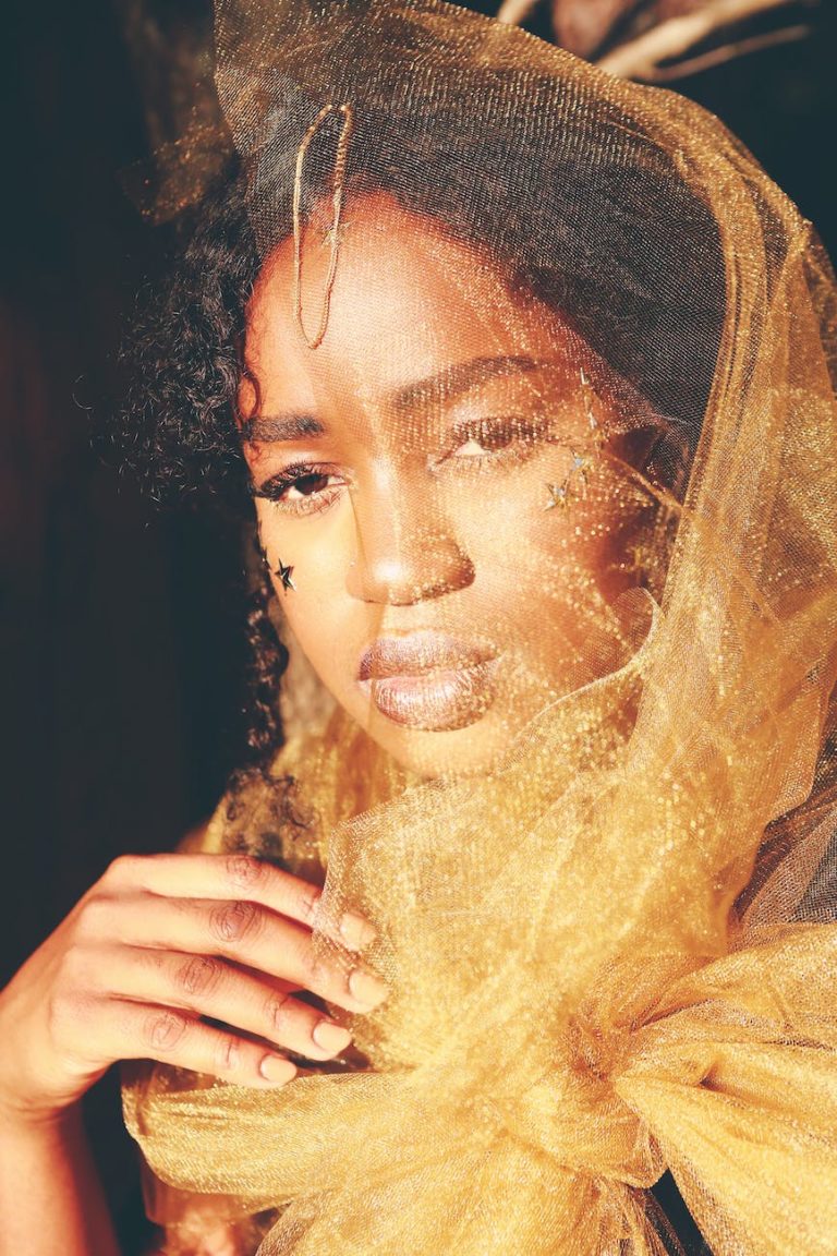 golden aura meaning and interpretations