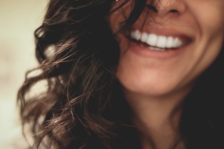 6 Simple Things That Can Make Anyone Attractive