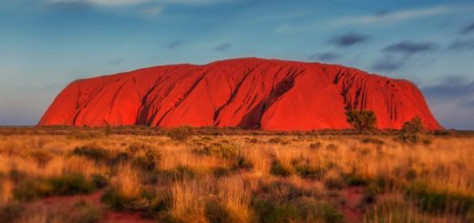 uluru, australia, monolith spiritual meanings