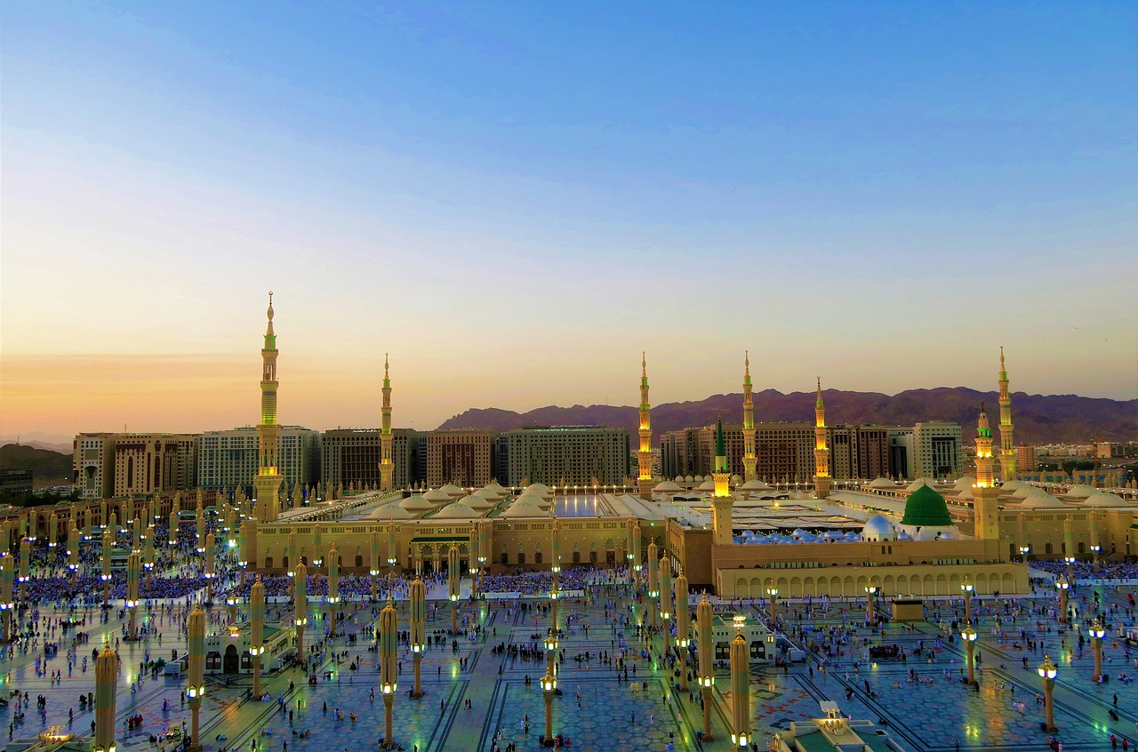 mecca and medina spiritual meaning