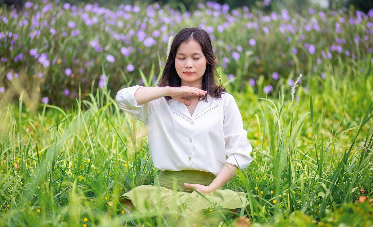 woman, meadow, grass, spiritual meditation ways