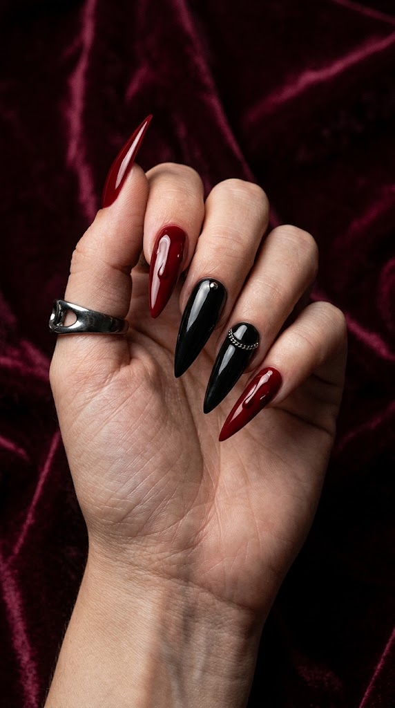 Trendy Halloween Nails to Copy This Year 27 Trendy Halloween Nails to Copy This Year